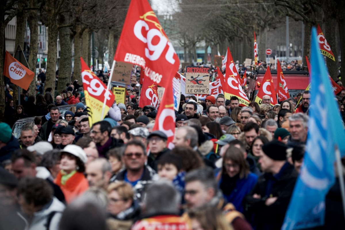 Réforme des retraites grèves dans les transports et l énergie pour la