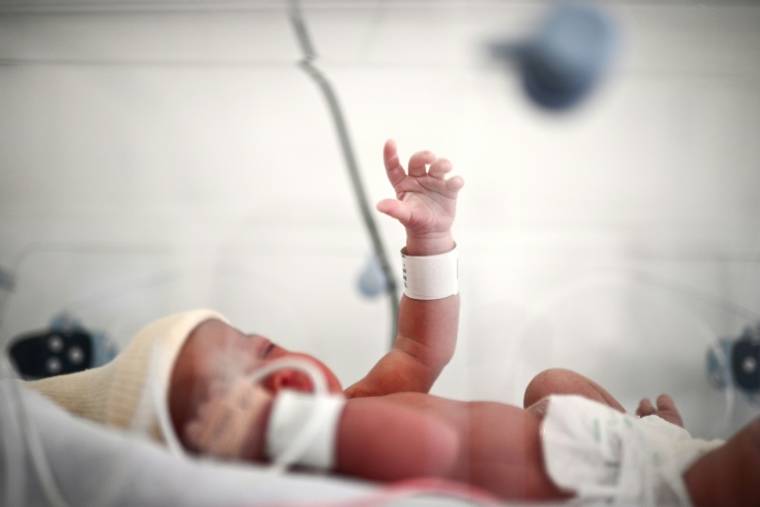 Le gouvernement annonce un plan  autour de la santé de l'enfant, qui entend renforcer la prévention, le nombre de professionnels soignants ou encore améliorer la prise en charge néonatale ( AFP / Christophe ARCHAMBAULT )