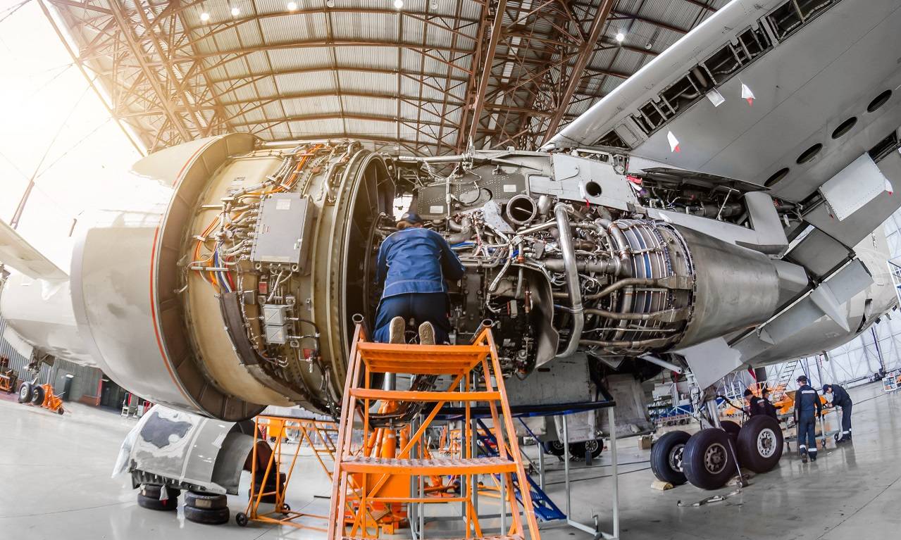Parmi ses activités, Sogeclair propose notamment son expertice dans la maintenance des avions commeciaux. (source : Adobe Stock, photo d'illustration)