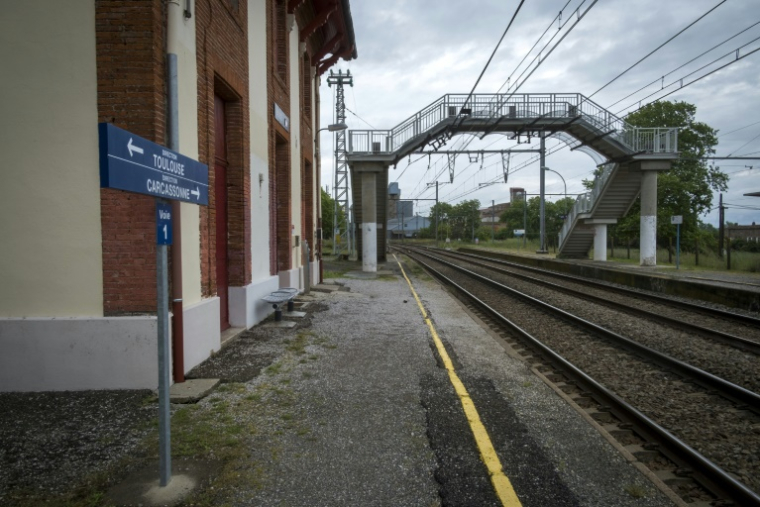 Le trafic ferroviaire sera totalement interrompu sur plusieurs lignes au nord et au nord-est de Toulouse pour toute la journée de jeudi pour cause de "vents violents, pluies et orages" ( AFP / Eric CABANIS )