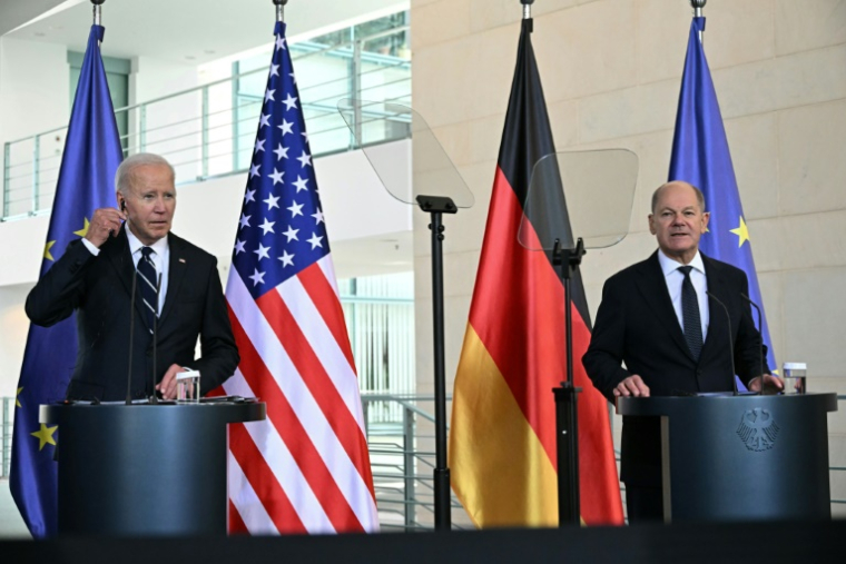 Le président américain Joe Biden et le chancelier allemand Olaf Scholz en conférence de prese à Berlin, le 18 octobre 2024 ( AFP / Tobias SCHWARZ )