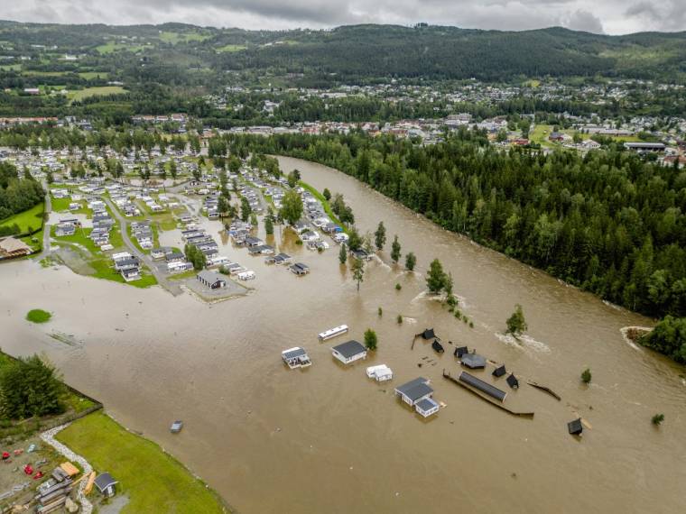 Le camping de Dokka, en Norvège, inondé après le débordement de la rivière Dokka, le 9 août 2023.  ( NTB / STIAN LYSBERG SOLUM )
