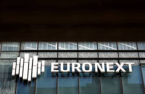 Photo de la bourse Euronext dans le quartier d'affaires de La Défense à Paris