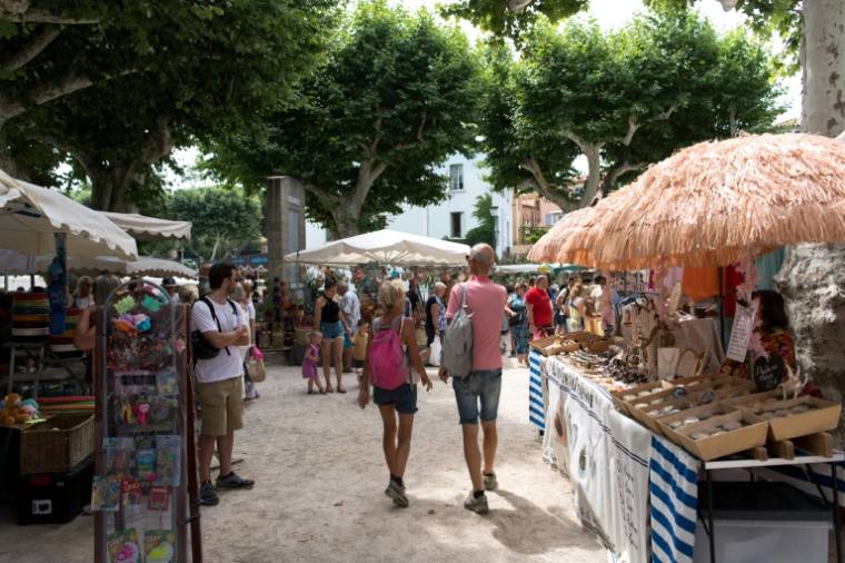 Le marché de Collioure, dans les Pyrénées-Orientales, le 26 juin 2024 ( AFP / Matthieu RONDEL )