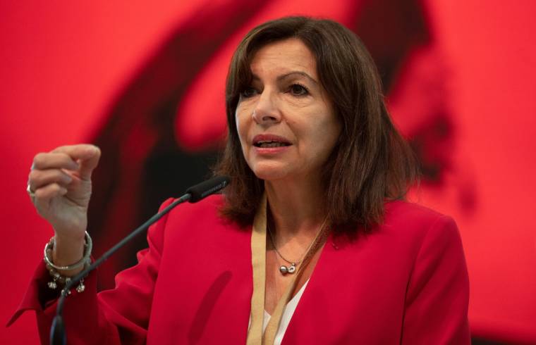 Anne Hidalgo, le 15 octobre 2021, à Valence ( AFP / JOSE JORDAN )