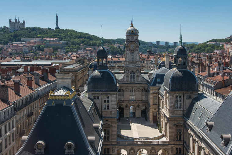 Le marché immobilier reprend doucement à Lyon avec une légère hausse de la demande en un an. (Illustration) (CETIAT / Pixabay)