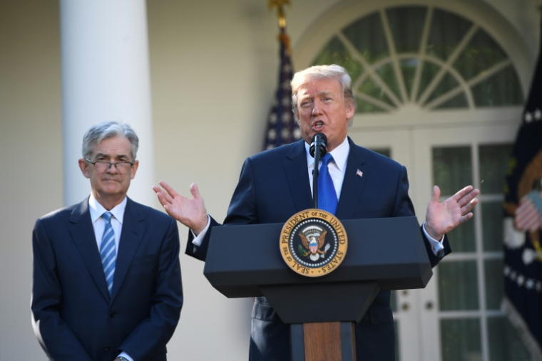 Jerome Powell avec Donald Trump à la Maison-Blanche, lors de l'annonce de sa nomination à la tête de la Fed, le 2 novembre 2017 à Washington ( AFP / SAUL LOEB )