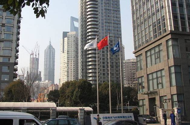 Vue des quartiers d'affaires de la ville de Shanghai, 2012. Source : Wikimedia / AddisWang. Licence : CC-BY-SA.