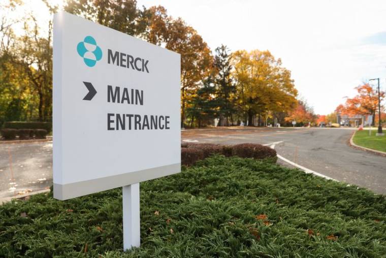 Un panneau au siège de Merck & Co.