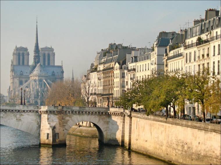 Immobilier à Paris : pour acheter un 75 m², c'est 10 000 euros de revenus mensuels minimum