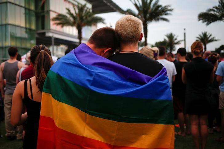 LA POSSIBLE PISTE DE L'HOMOSEXUALITÉ DU TUEUR D'ORLANDO