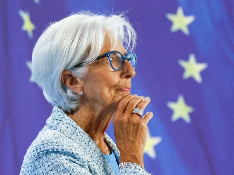 La BCE est attentive au bon fonctionnement des marchés financiers, dit Lagarde