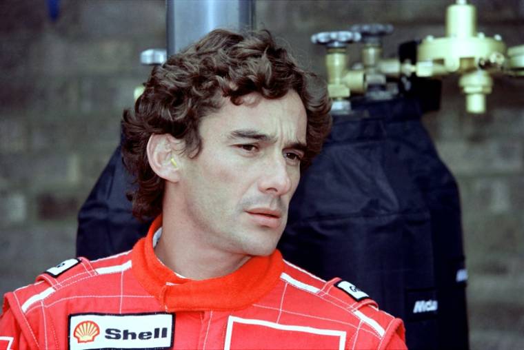 Le pilote brésilien Ayrton Senna avant un GP de F1 à Donington, en Grande-Bretagne, le 10 avril 1993 ( AFP / Jean-Loup GAUTREAU )