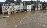 Vue aérienne des inondations à Redon, le 30 janvier 2025 en Ille-et-Vilaine ( AFP / Damien MEYER )