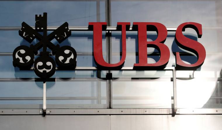 UBS ET D.BANK DISCUTENT FUSION DANS LA GESTION D'ACTIFS