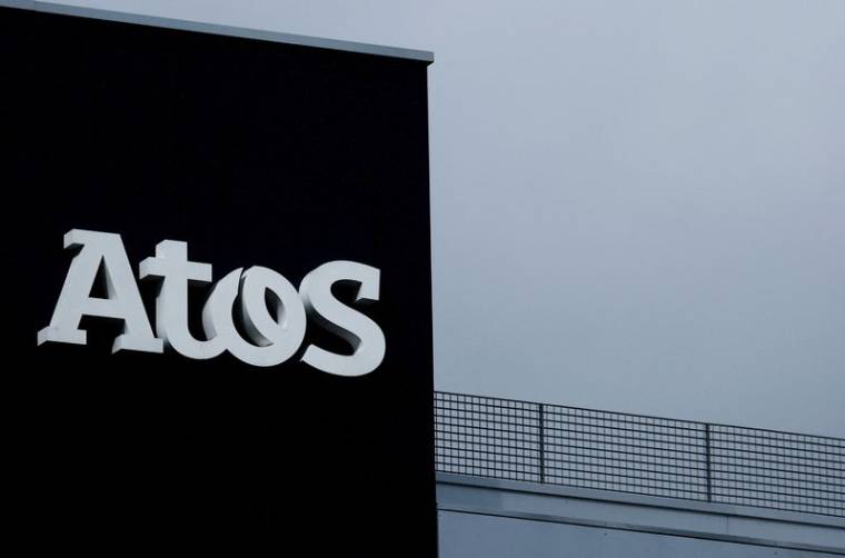 Le logo d'Atos est visible sur un bâtiment d'entreprise, à Nantes