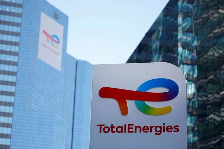 Le logo de TotalEnergies à Paris