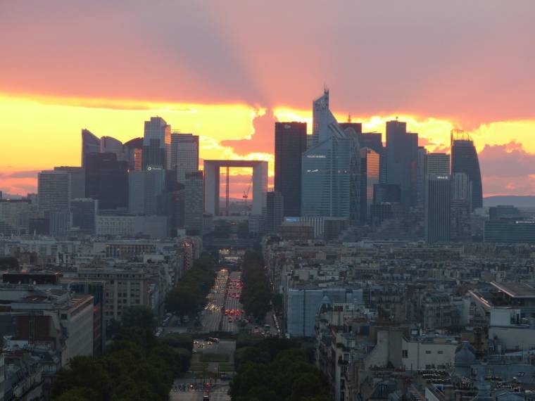 Immobilier : Les investisseurs étrangers trouvent Paris plus attractifs que Londres
