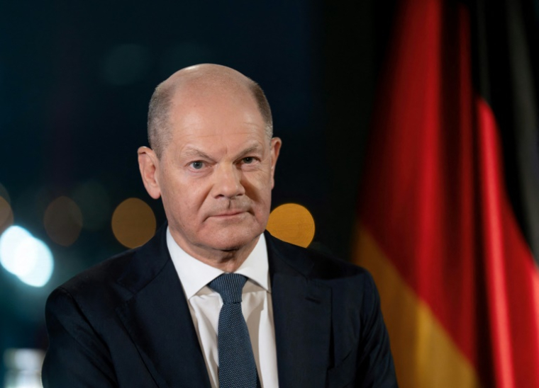 Le chancelier Olaf Scholz dénonce le soutien continu du milliardaire américain Elon Musk au parti d'extrême droite du pays, AfD, à deux mois des élections législatives ( POOL / SOEREN STACHE )