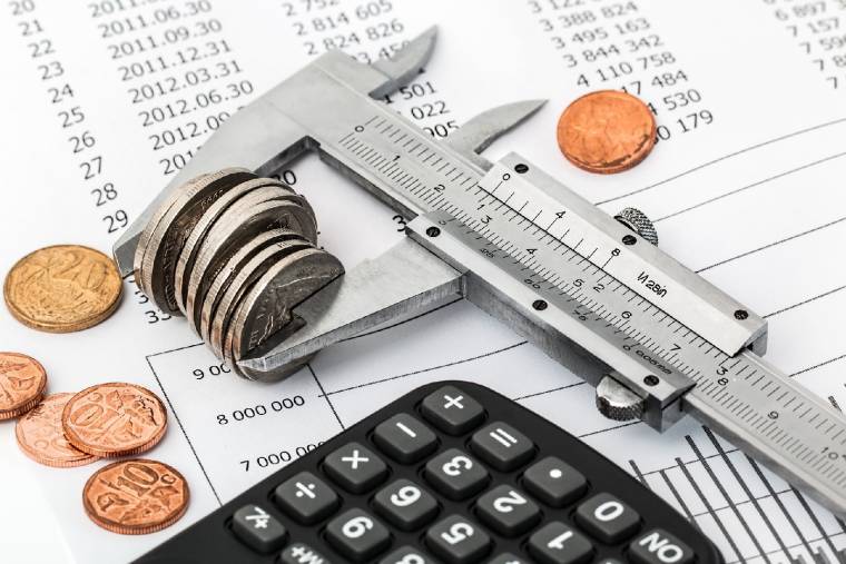 17,3 millions de foyers fiscaux ont bénéficié de la baisse de l’impôt sur le revenu de 5,2 milliards d’euros cette année (Crédits photo : Pixabay - Steve Buissinne )