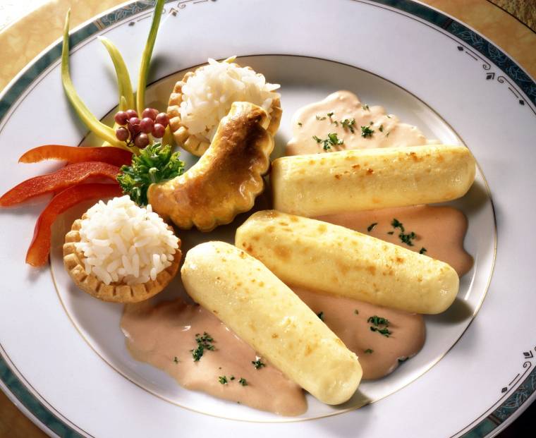Spécialité lyonnaise - Recette du saucisson brioché - Blog de Tambouille de  bouille