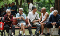 Des personnes âgées dans un parc de Fuyang (Chine) le 13 septembre 2024 ( AFP / STR )