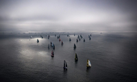 Les 40 skippers au départ de la 10e édition du Vendée Globe, le 10 novembre 2024 au large des Sables-d'Olonne ( AFP / Loic VENANCE )