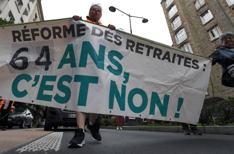 Un manifestant contre la réforme des retraites à Rennes, le 23 mai 2023. ( AFP / JEAN-FRANCOIS MONIER )