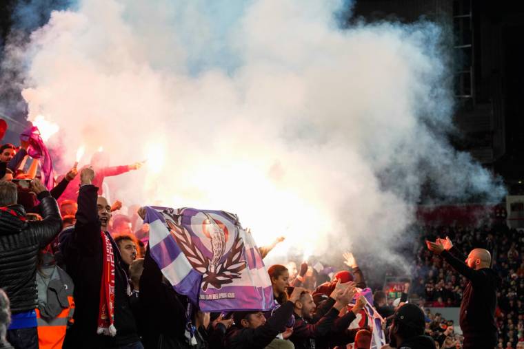 Les supporters de Toulouse félicités par la police de Liverpool