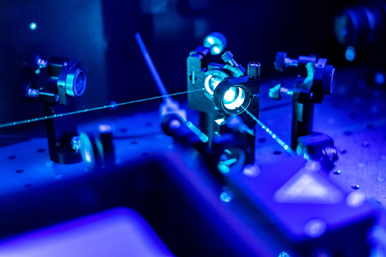 Un laser industriel en action. (Crédits: Adobe Stock)