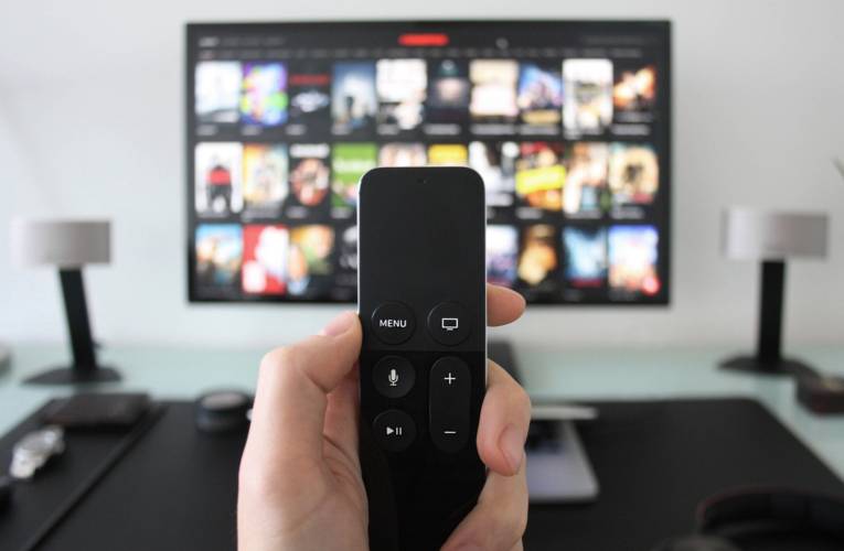Offres gratuites en streaming : profitez-en pour découvrir films et séries (Crédits photo : Shutterstock)