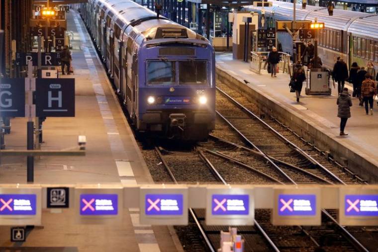 LE PATRON DE LA SNCF APPELLE À UNE "PAUSE" PENDANT LES FÊTES DE NOËL
