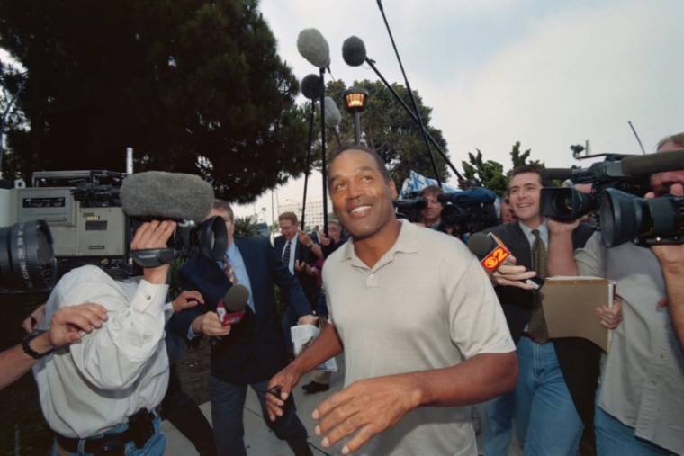 O.J. Simpson arrive au tribunal de Santa Monica, en Californie, le 15 mai 1995 ( AFP / HECTOR MATA )