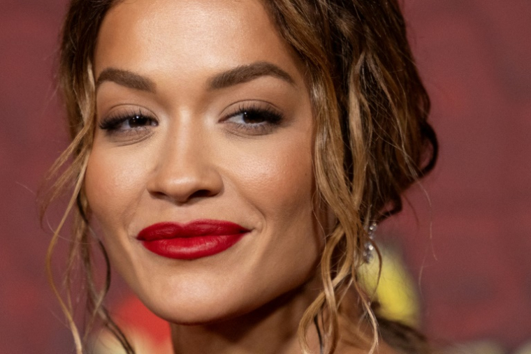 La chanteuse britannique Rita Ora, qui présente les MTV EMAs, à Burbank, en Californie, le 10 juillet 2024  ( AFP / ETIENNE LAURENT )