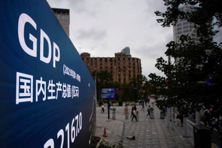CHINE: LA CROISSANCE DU PIB A RALENTI AU TROISIÈME TRIMESTRE À UN PLUS BAS EN UN AN