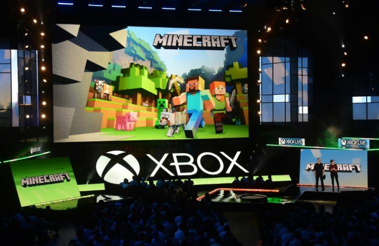 Au cours de la conférence de presse autour de la Xbox E3 2016 de Microsoft, au Galen Center de Los Angeles, en Californie, le 13 juin 2016 ( AFP / FREDERIC J. BROWN )
