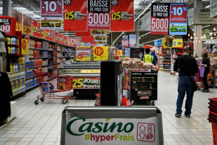 Dans un supermarché Casino à Villefranche-sur-Saône (Rhône), en avril 2023 ( AFP / JEFF PACHOUD )