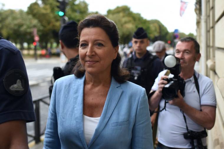 Agnès Buzyn à Paris, le 10 septembre 2021. ( AFP / LUCAS BARIOULET )