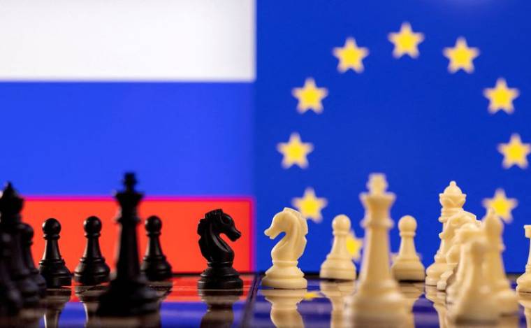 UKRAINE: L'UE IMPOSE UN ENSEMBLE DE SANCTIONS FINANCIÈRES CONTRE LA RUSSIE