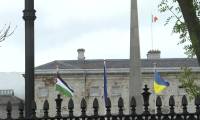 Le drapeau palestinien flotte à l'extérieur du parlement irlandais à Dublin
