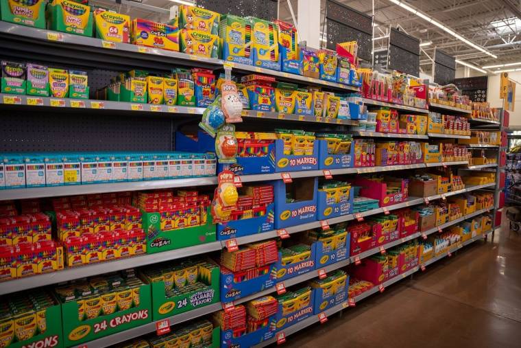 Over one month, the consumer price index (CPI) posted growth of 0.3% in January after an increase of 0.2% (revised) the previous month, the Labor Department announced.  Over one year, it stands at 3.1%, after a gain of 3.4% in December.  (Photo credits: Wal-mart - )