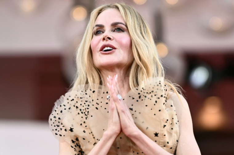 L'actrice Nicole Kidman sur le tapis rouge de la 81e Mostra de Venise pour le film "Babygirl" présenté en compétition, le 30 août 2024 ( AFP / Marco BERTORELLO )