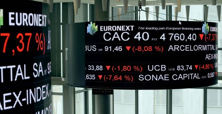 La salle de contrôle d'Euronext, société qui gère la Bourse de Paris (AFP / ERIC PIERMONT)