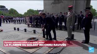 Joe Biden accueilli en grande pompe à Paris : la flamme du soldat inconnu ravivée