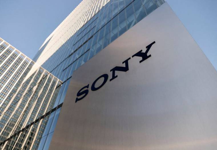 Le logo de Sony devant le siège de l'entreprise à Tokyo