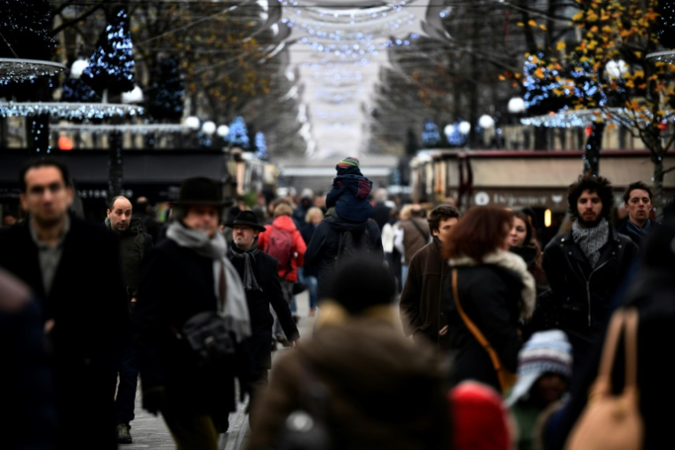 Les compétences des adultes en compréhension de l'écrit, calcul et résolution de problèmes stagnent ou baissent dans la grande majorité des pays de l'OCDE ( AFP / MARTIN BUREAU )