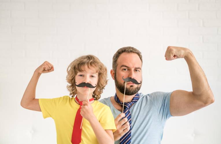 À l’occasion de Movember, découvrez nos conseils pour obtenir une belle moustache. ( crédit photo : Shutterstock )