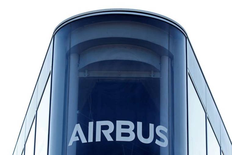 AIRBUS SUSPEND SA PRODUCTION SUR DES SITES EN ALLEMAGNE ET AUX USA