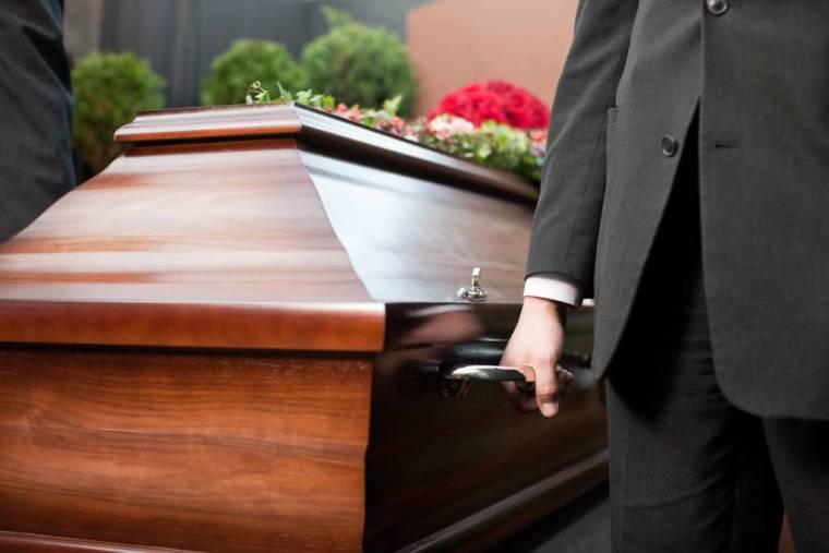 Assurance décès et assurance obsèques : quelles différences ? / iStock.com - kzenon