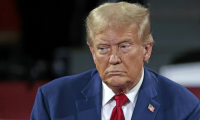 "Nous avons un très grand pouvoir sur la Chine, ce sont les droits de douane, et ils n'en veulent pas, et je préférerais ne pas avoir à l'utiliser", a déclaré Donald Trump sur Fox News le 23 janvier 2025 ( AFP / JEFF KOWALSKY )